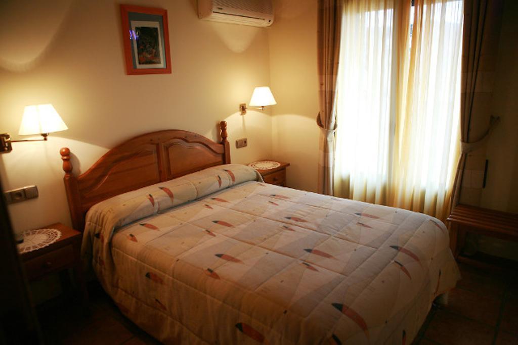 Double Room,461143533:JPEG